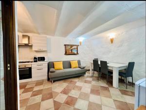 Studio in the Castle Castelsardo img11