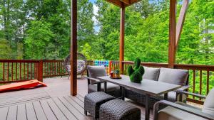 Majestic Springs Lodge by AvantStay
