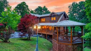 Majestic Springs Lodge by AvantStay