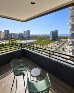 Sea & Park View Apartment - Wifi, Netflix & IPTV