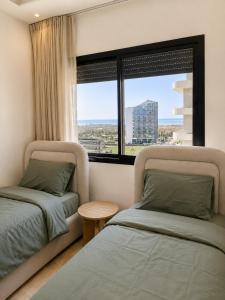 Sea & Park View Apartment - Wifi, Netflix & IPTV