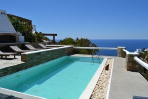 Villa Giulia, Seaview Villa near Chora
