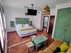 "La Güena Vida" Chalet con 4 Habitaciones de Hotel