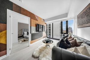 Indigo Lantern, Yorkville!