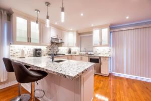 Boutique House in Etobicoke On