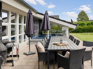 14 person holiday home in Ebeltoft-By Traum