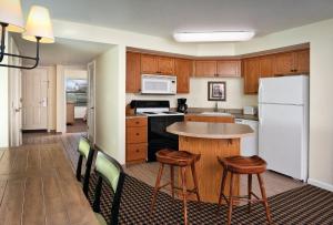 Angels Camp Resort Three 2BR Suites