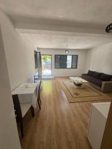 Royal Corner Apartments
