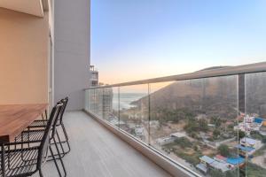 Moderno Apto de Lujo con Balcon Cerca del Mar