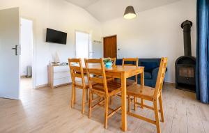 2 Bedroom Amazing Home In Jaroslawiec