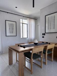 Design Apartment in Beautifully Restored Building in Roma Norte