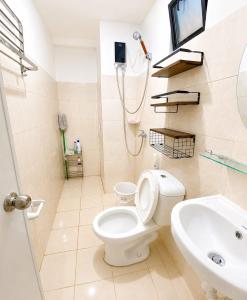 DG Coastal Comfort near Alona Beach - Pool, Gym and Play area