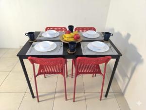 The Garden Cozy 2Pax Queen Room W Balcony By STAY