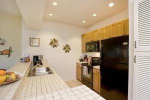 Peaceful Luxury Condo at Grand Champions, Great Location, Mountain and Golf Course Views