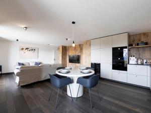 Appartement rénové, ski aux pieds - FR-1-690-43