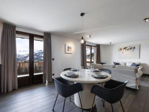 Appartement rénové, ski aux pieds - FR-1-690-43
