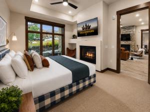 106 Blackstone Mountain Marvel! condo