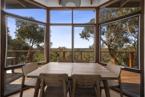 1 Bachli Court