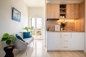 Mira Kalyves Seaviews & Mountain View Apartment