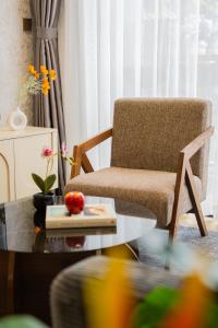 Thảo Điền Central Skyline 1 bedroom, 2 beds, free Pool, Gym
