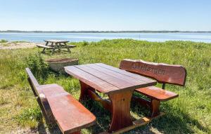 2 Bedroom Stunning Home In Broager