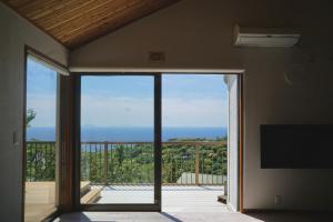 海を望む東伊豆の一棟貸し ula Ocean-view private stay in Izu