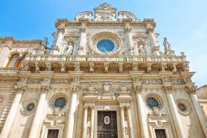 Villa Dei Fanti On The Sandy Beach - Happy Rentals