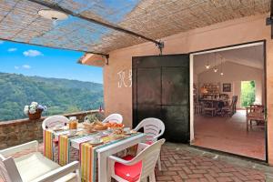 Villa Ortensie Garden with amazing view - Happy Rentals
