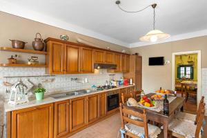 Villa Ortensie Garden with amazing view - Happy Rentals