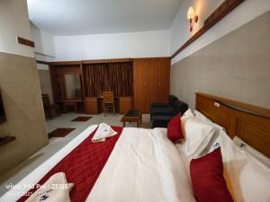 Skyry Hotels Gandhipuram