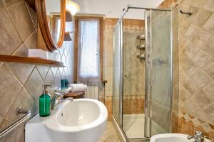 Chianti Wine Site Apt Private Balcony - Happy Rentals
