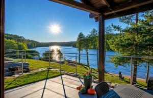 Beach Front Home In Lipnica With House Sea View