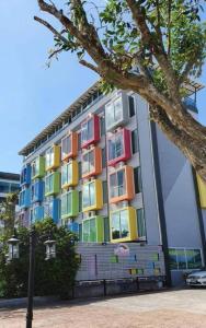 Rainbow Mansion Hotel