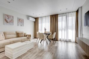 Tech Park & Glam 1BDRM Free Parking Fast Wifi