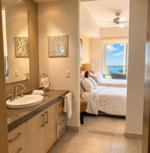 Luxury Beachfront Condo at Del Canto Residences - Amazing Views!