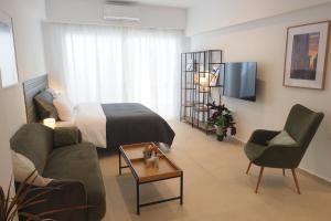 Sithonias Garden Studio 2