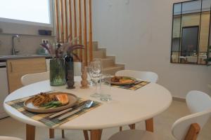 Sithonias Garden Studio 2