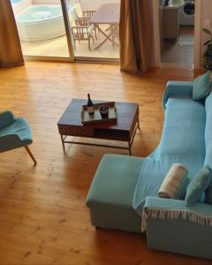 Roza Stone Suite with Hot Tub & Mountain view