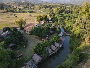 Lion Cafe Resort