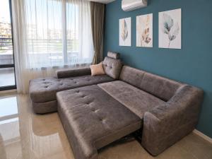 Blue Home Atana Near Airport