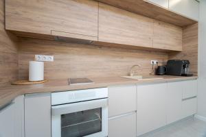 Blue Home Atana Near Airport