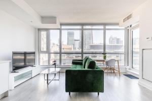 ASignature Suites - Entertainment District Toronto