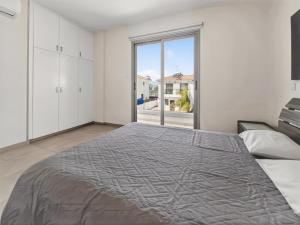 Pernera Seaside Villa - Sun, Sea, Poolside Bliss