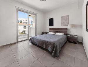 Pernera Seaside Villa - Sun, Sea, Poolside Bliss