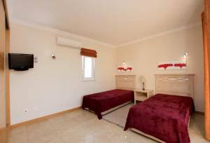Top villa, sea view to Galé beach - top location