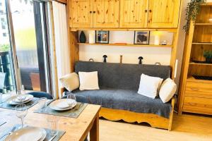 Renovated flat with Mont Blancs view Parking