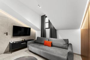 Heart of Cracow Two-Level Chic Apartment by BookingHost