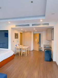 Sea Tower Apartment