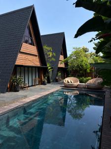 Twinseas Villa