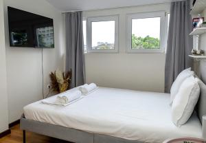 Cozy City Escape Near Sea Garden & Beach by Flat Manаger